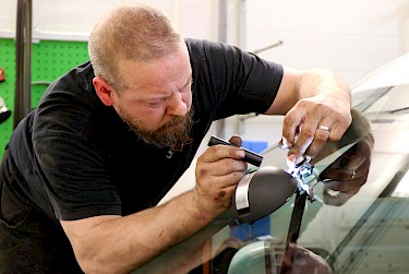 Tuulilasien korjaukset ja vaihdot